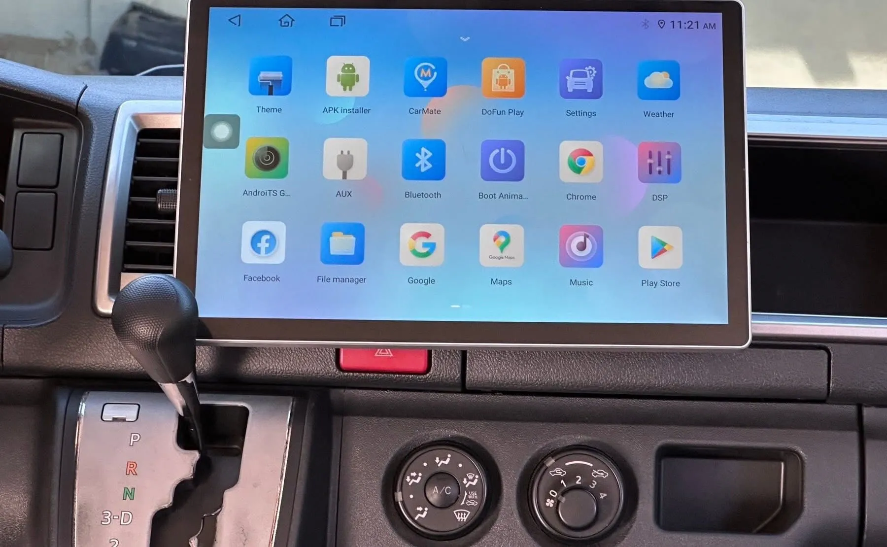 toyota-super-grandia-image (3)